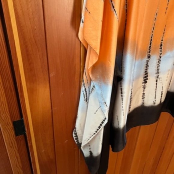 BCBG MaxAzria Silk Bohemian Shift - Picture 3 of 11